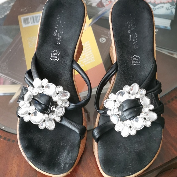 CINDYSAYS - Picture 1 of 3